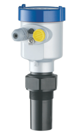 Ultrasonic compact level transmitter